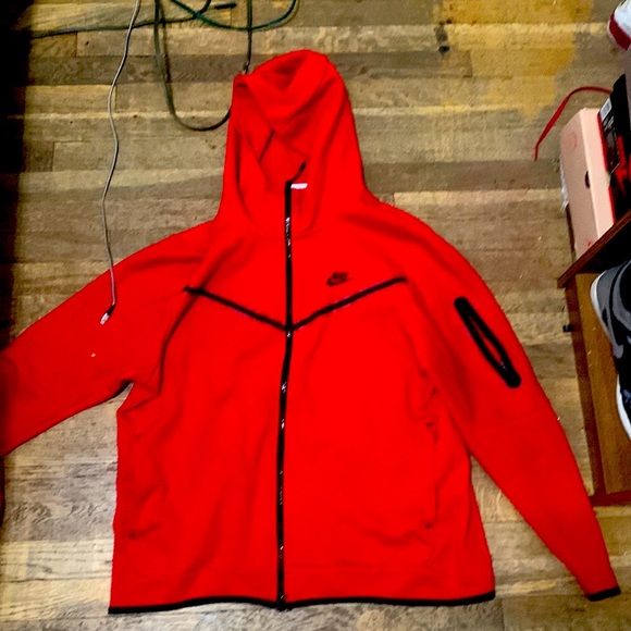 Red Nike tech hoodie size